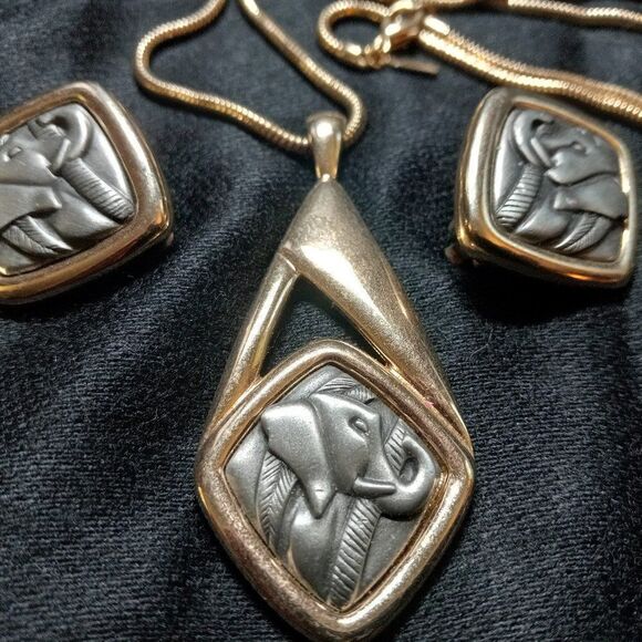 Lady Remington Jewelry  - Picture 1 of 9